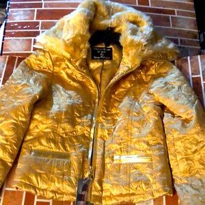 Gold furry collar jacket size Medium